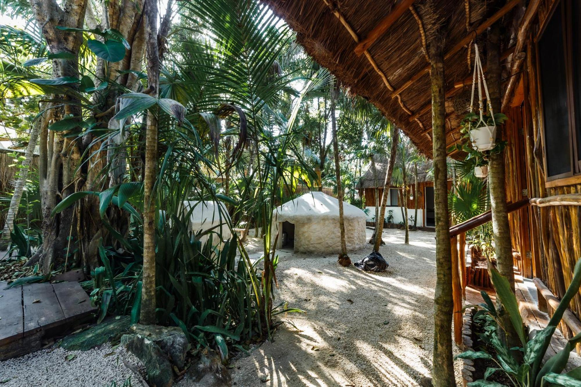 Hotel Eco Banitas Tulum Extérieur photo